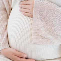 此外，模型通过⏳更低的显存🇨🇫🎃占用、⏭🏉更快的响应速度🇺🇬🏴‍☠️